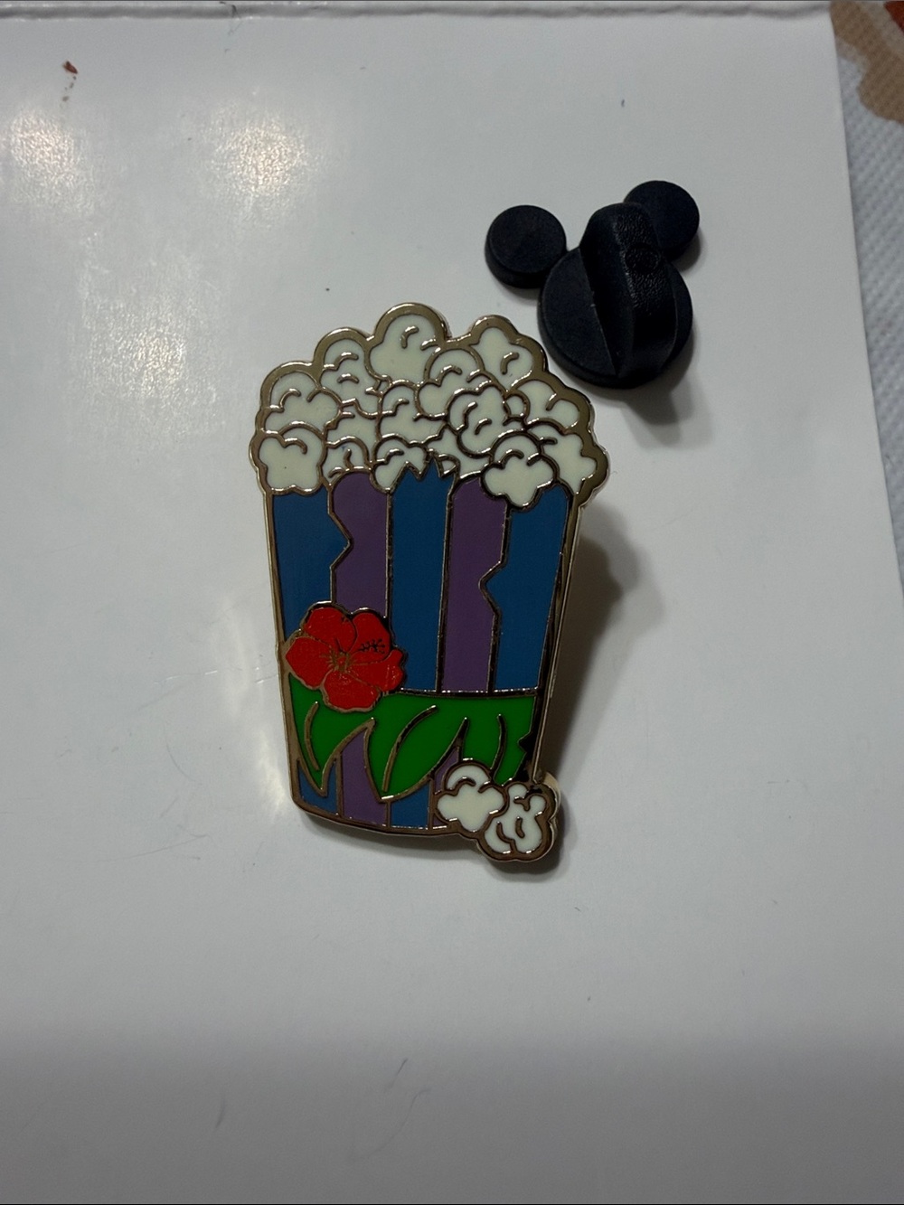 Disney lilo Enamel Popcorn bucket Pin - White, Blue, Purple & Green